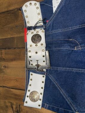 Y2K leather white belt